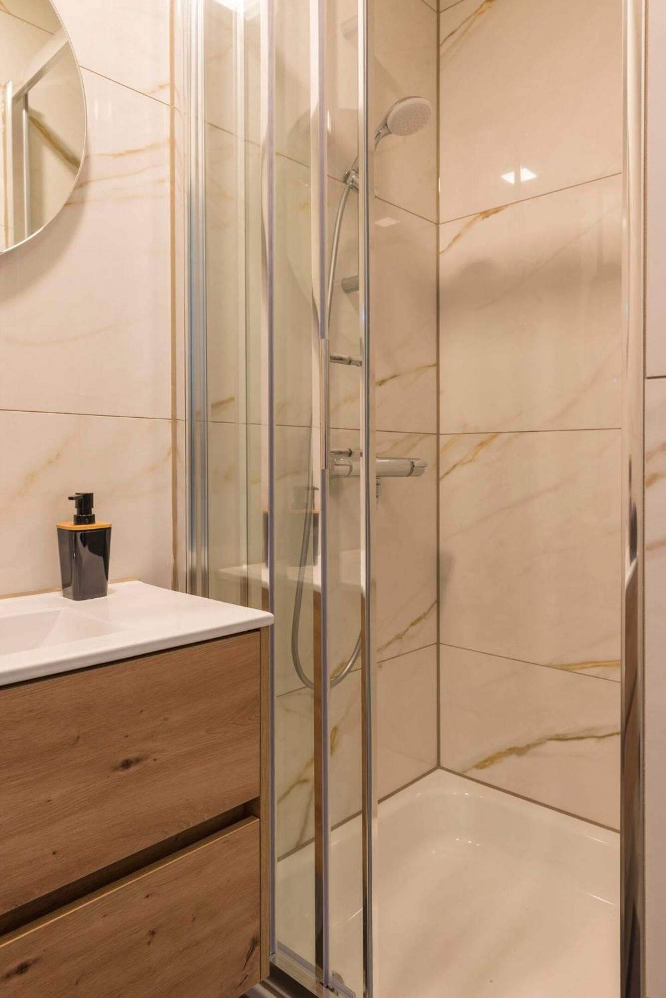 Апартаменты Hotspot Location, Wifi, Bed En Koffie Harmony Тилбург Экстерьер фото