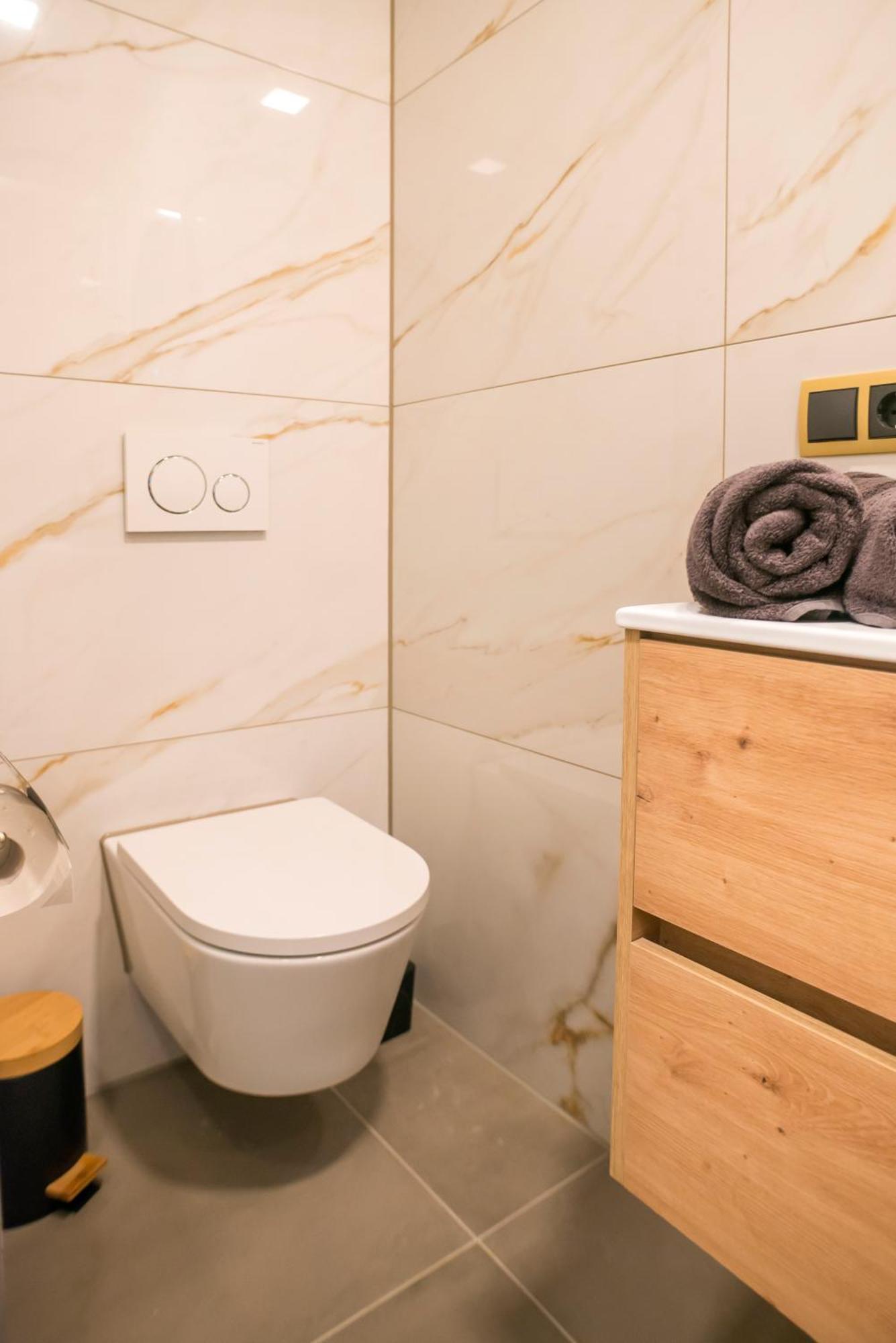Апартаменты Hotspot Location, Wifi, Bed En Koffie Harmony Тилбург Экстерьер фото